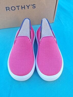 Rothy's The Kids Sneaker Bubblegum